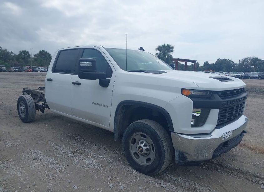 Photo 2 of 2022 Chevrolet Silverado 2500HD (VIN 1GB4YLE70NF257167)