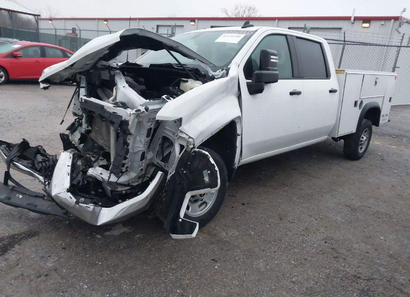 Photo 2 of 2022 Chevrolet Silverado 2500HD 4WD LONG BED WT (VIN 1GB4YLE75NF296238)