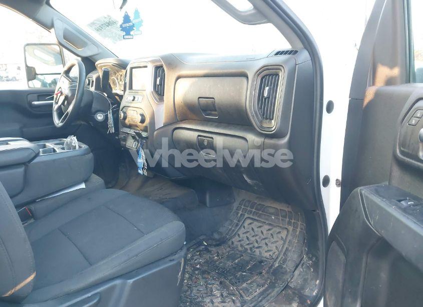 Photo 6 of 2022 Chevrolet Silverado 2500HD 4WD LONG BED WT (VIN 1GB4YLE7XNF319559)