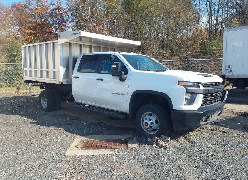 2022 Chevrolet Silverado 3500HD CHASSIS WORK TRUCK (VIN 1GB4YSE72NF255821) main photo
