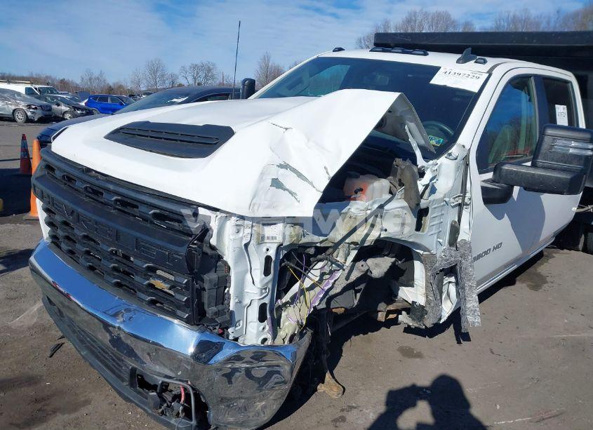 Photo 11 of 2022 Chevrolet Silverado 3500HD CHASSIS WORK TRUCK (VIN 1GB4YSE72NF330713)