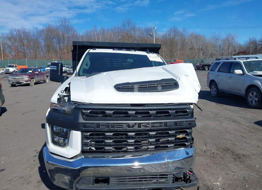 Photo 12 of 2022 Chevrolet Silverado 3500HD CHASSIS WORK TRUCK (VIN 1GB4YSE72NF330713)