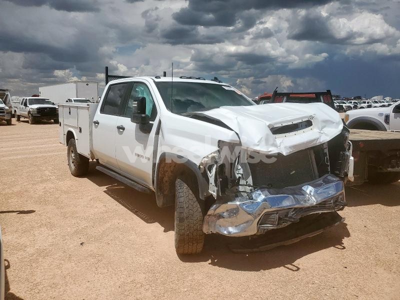 Photo 5 of 2023 CHEVROLET SILVERADO K3500 (VIN 1GB4YSE77PF118327)