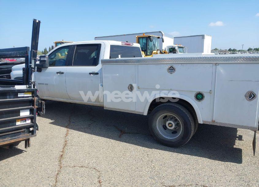 Photo 14 of 2020 Chevrolet Silverado 3500HD CHASSIS WORK TRUCK (VIN 1GB4YSEY1LF263589)