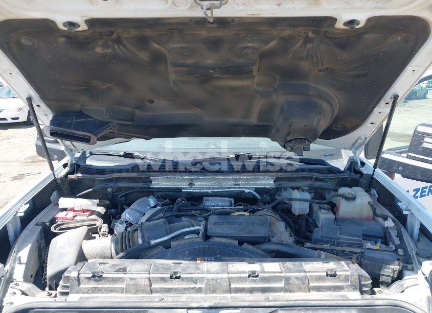 Photo 9 of 2020 Chevrolet Silverado 3500HD CHASSIS WORK TRUCK (VIN 1GB4YSEY1LF263589)