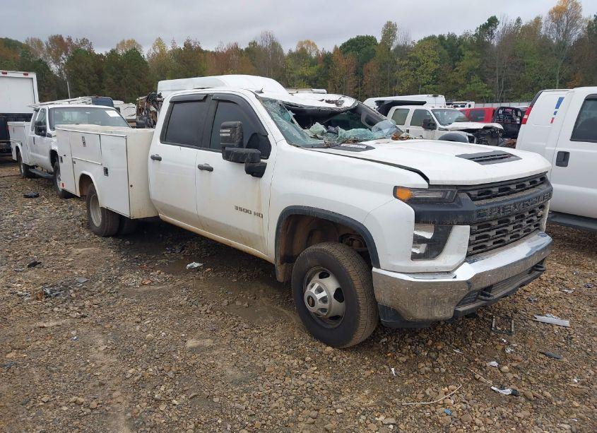 2022 Chevrolet Silverado 3500HD CHASSIS WORK TRUCK (VIN 1GB4YSEY2NF305920) main photo