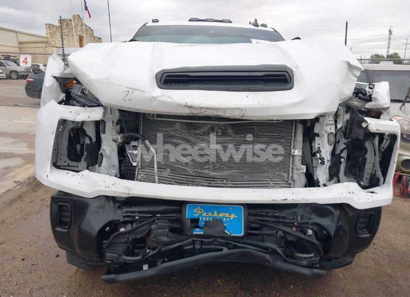 Photo 11 of 2024 Chevrolet Silverado 3500HD CHASSIS WORK TRUCK (VIN 1GB4YSEY2RF372653)