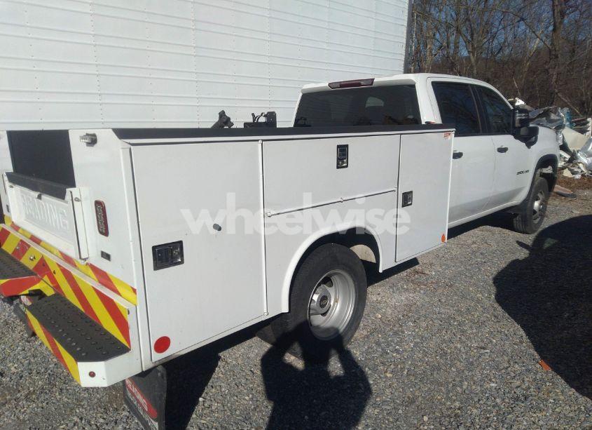 Photo 4 of 2020 Chevrolet Silverado 3500HD CHASSIS WORK TRUCK (VIN 1GB4YSEY3LF337997)