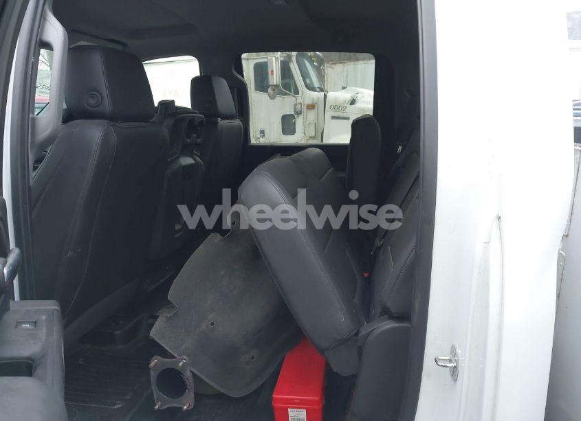 Photo 7 of 2020 Chevrolet Silverado 3500HD CHASSIS WORK TRUCK (VIN 1GB4YSEY3LF337997)