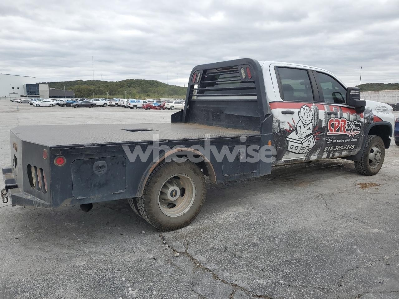 Photo 3 of 2020 CHEVROLET SILVERADO 3500HD FLATBED TRUCK (VIN 1GB4YSEY9LF276056)