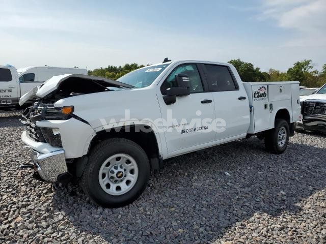 Photo 5 of 2024 CHEVROLET SILVERADO K3500 (VIN 1GB4YSEYXRF442206)
