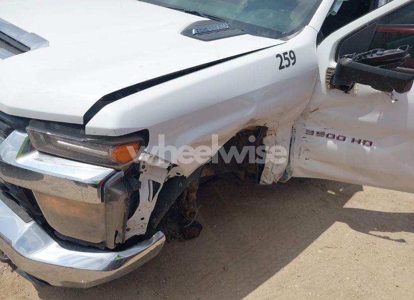 Photo 11 of 2022 Chevrolet Silverado 3500HD CHASSIS LT (VIN 1GB4YTEY0NF112719)