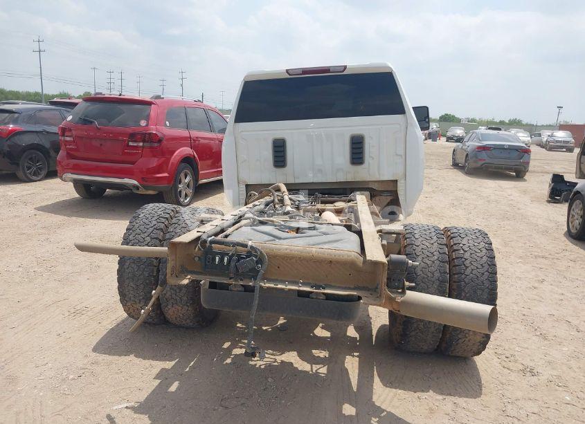 Photo 15 of 2022 Chevrolet Silverado 3500HD CHASSIS LT (VIN 1GB4YTEY0NF112719)