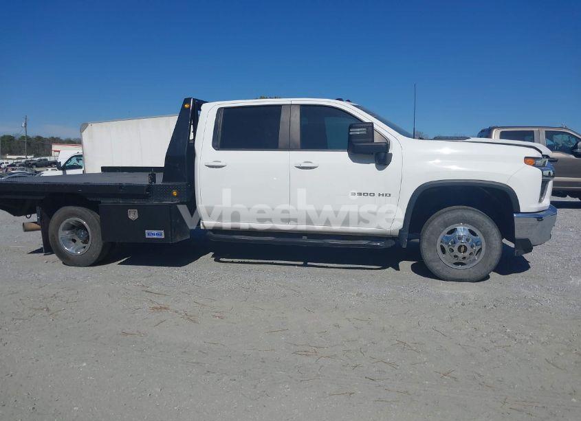 Photo 13 of 2022 Chevrolet Silverado 3500HD CHASSIS LT (VIN 1GB4YTEY6NF276377)