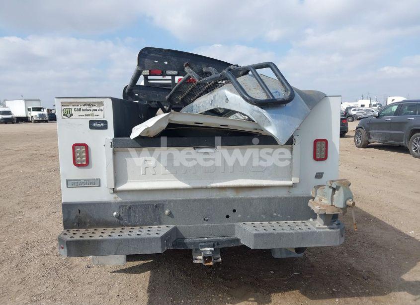 Photo 16 of 2018 Chevrolet Silverado 3500HD WT (VIN 1GB5KYCY7JZ295387)