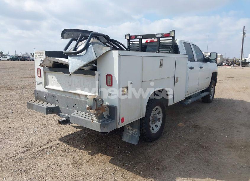 Photo 4 of 2018 Chevrolet Silverado 3500HD WT (VIN 1GB5KYCY7JZ295387)