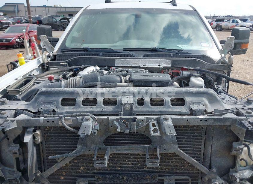 Photo 9 of 2018 Chevrolet Silverado 3500HD WT (VIN 1GB5KYCY7JZ295387)