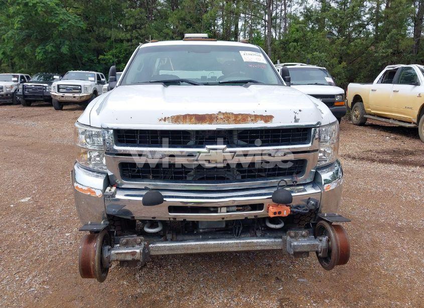 Photo 6 of 2010 Chevrolet Silverado 3500HD WORK TRUCK (VIN 1GB5KZBK7AZ252039)
