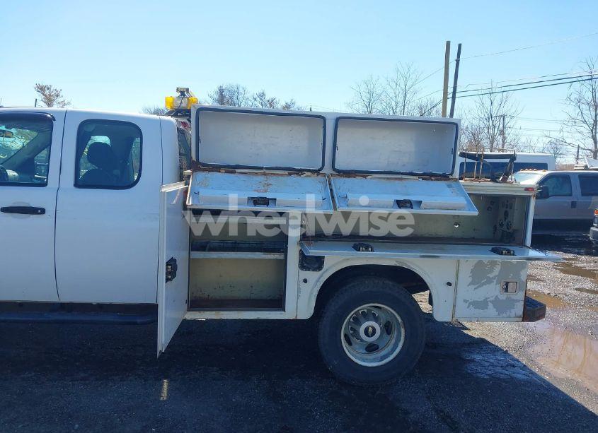 Photo 14 of 2011 Chevrolet Silverado 3500HD WORK TRUCK (VIN 1GB5KZCG5BZ365435)