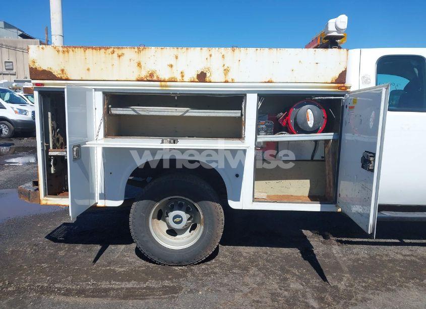 Photo 19 of 2011 Chevrolet Silverado 3500HD WORK TRUCK (VIN 1GB5KZCG5BZ365435)