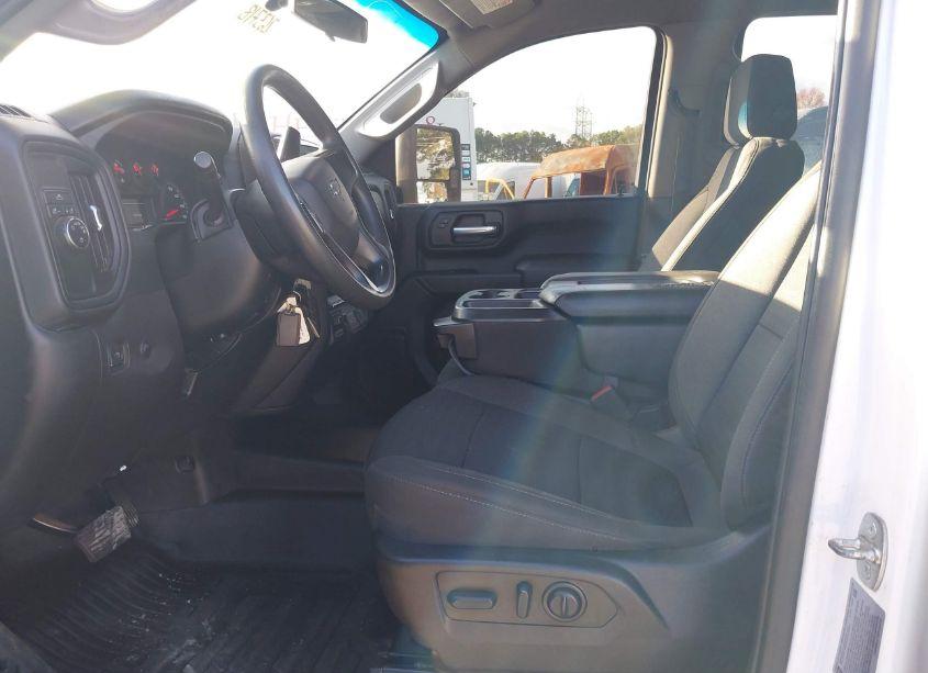 Photo 6 of 2022 Chevrolet Silverado 2500HD 2WD LONG BED WT (VIN 1GB5WLE75NF263718)