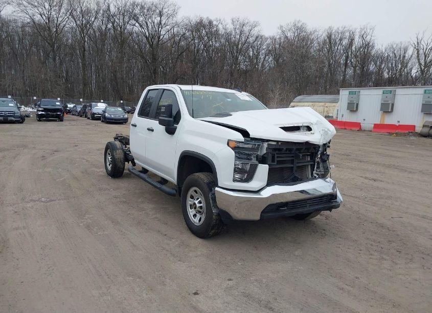2022 Chevrolet Silverado 3500HD 2WD DOUBLE CAB LONG BED WT (VIN 1GB5WRE74NF270338) main photo