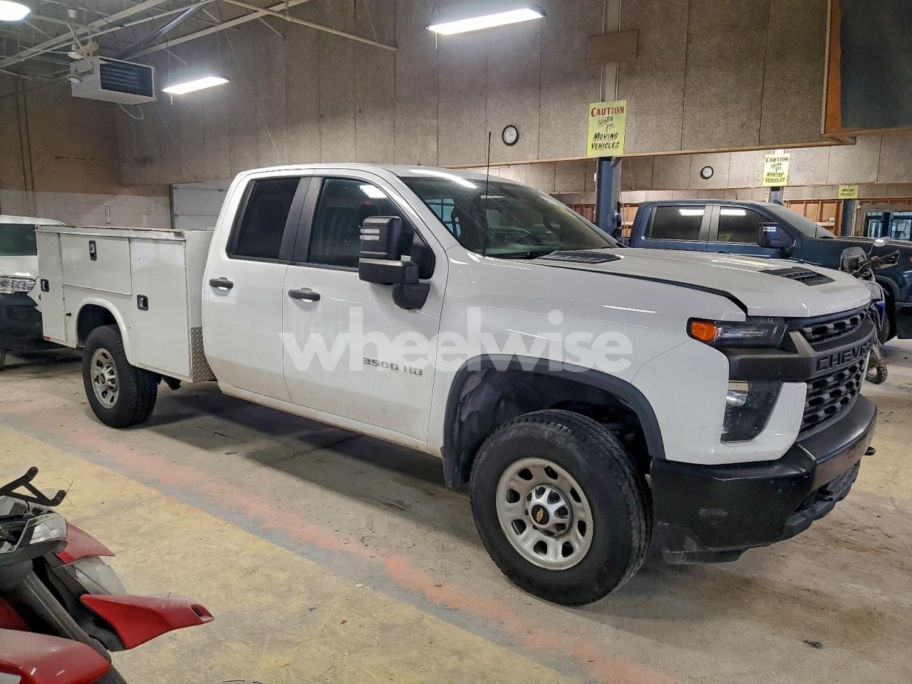 Photo 4 of 2020 CHEVROLET SILVERADO UTILITY / SERVICE TRUCK (VIN 1GB5YSE71LF328162)