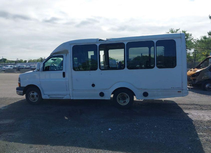 Photo 15 of 2010 Chevrolet Express CUTAWAY WORK VAN (VIN 1GB6G2BG6A1124642)