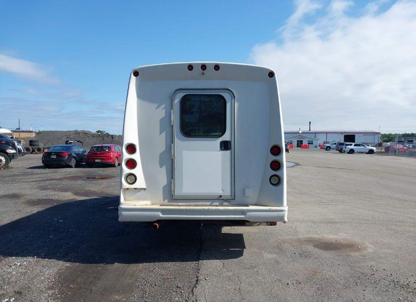 Photo 16 of 2010 Chevrolet Express CUTAWAY WORK VAN (VIN 1GB6G2BG6A1124642)