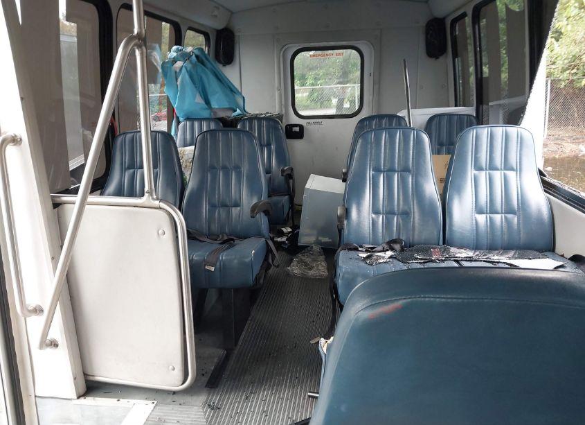 Photo 6 of 2010 Chevrolet Express CUTAWAY WORK VAN (VIN 1GB6G2BG6A1124642)