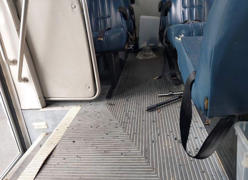 Photo 7 of 2010 Chevrolet Express CUTAWAY WORK VAN (VIN 1GB6G2BG6A1124642)