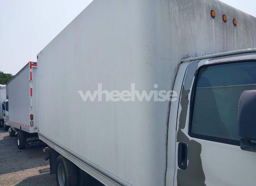 Photo 13 of 2010 Chevrolet Express CUTAWAY WORK VAN (VIN 1GB6G3BG7A1134862)