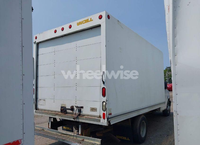 Photo 4 of 2010 Chevrolet Express CUTAWAY WORK VAN (VIN 1GB6G3BG7A1134862)