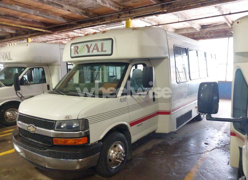 Photo 2 of 2014 Chevrolet Express CUTAWAY 4500 (VIN 1GB6G5BG6E1139682)