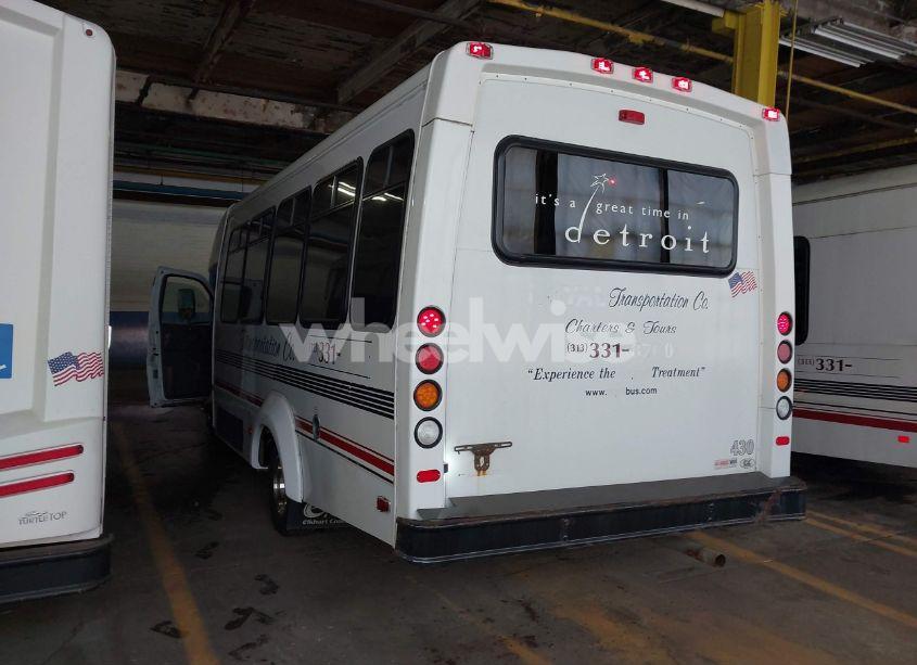 Photo 3 of 2014 Chevrolet Express CUTAWAY 4500 (VIN 1GB6G5BG6E1139682)