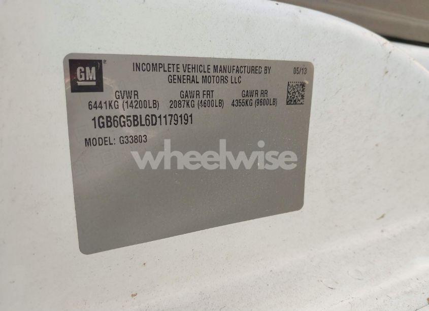 Photo 8 of 2013 Chevrolet Express CUTAWAY 4500 DIESEL (VIN 1GB6G5BL6D1179191)