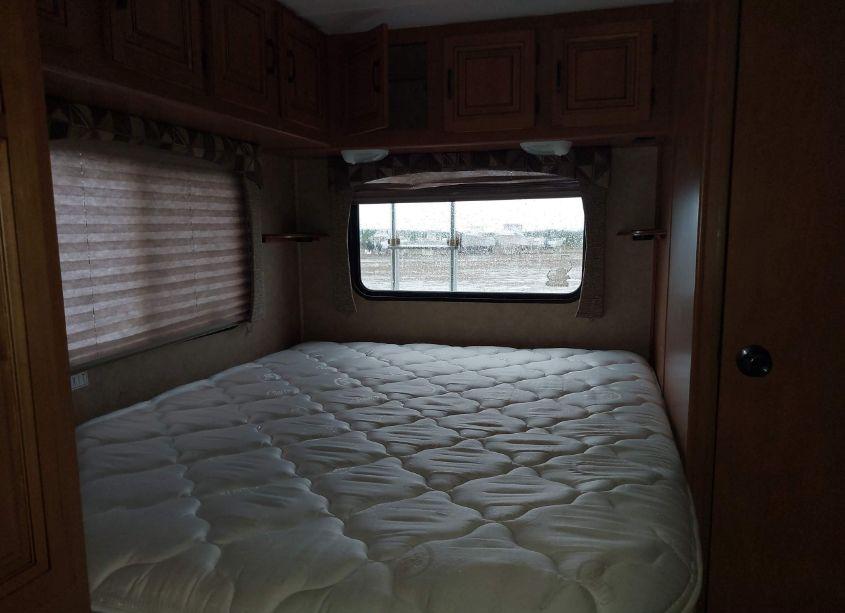 Photo 15 of 2014 Chevrolet Express CUTAWAY 4500 (VIN 1GB6G5CG1E1132220)