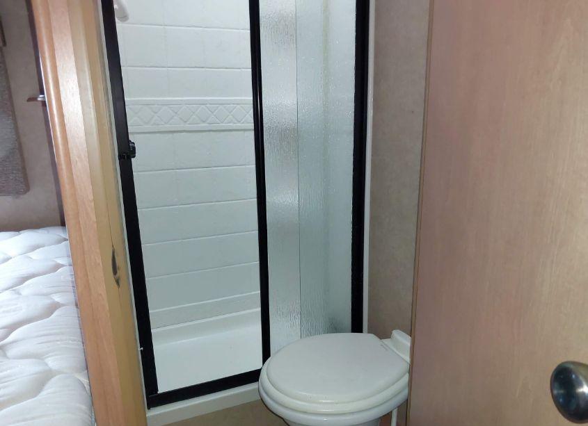 Photo 16 of 2014 Chevrolet Express CUTAWAY 4500 (VIN 1GB6G5CG1E1132220)