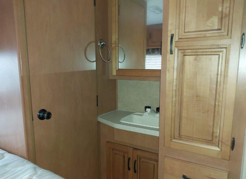 Photo 17 of 2014 Chevrolet Express CUTAWAY 4500 (VIN 1GB6G5CG1E1132220)