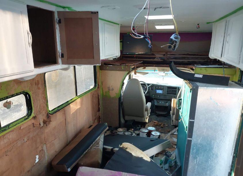 Photo 12 of 2014 Chevrolet Express CUTAWAY 4500 (VIN 1GB6G5CG4E1142482)