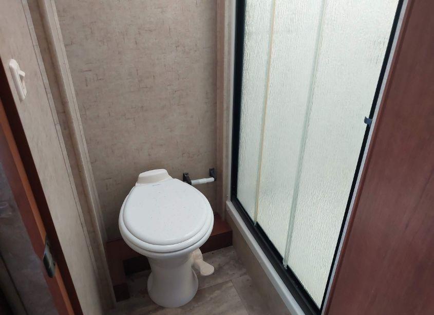 Photo 20 of 2014 Chevrolet Express SUNSEEKER MOTOR HOME (VIN 1GB6G5CGXE1175664)