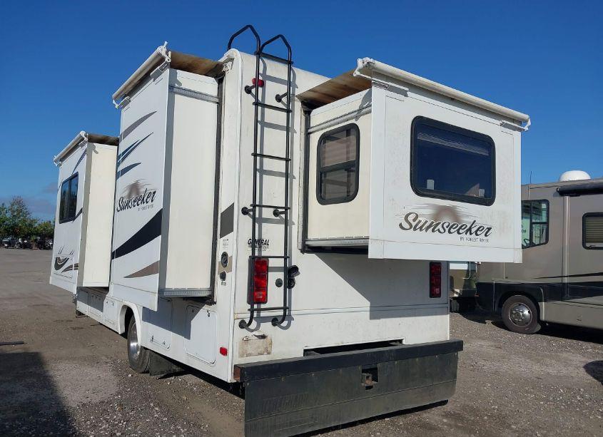 Photo 3 of 2014 Chevrolet Express SUNSEEKER MOTOR HOME (VIN 1GB6G5CGXE1175664)