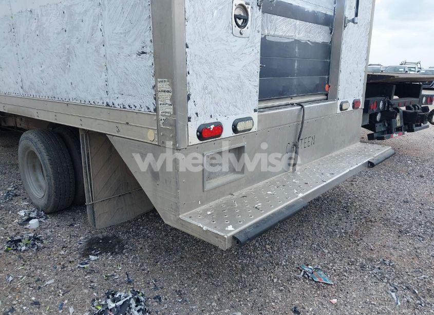 Photo 12 of 2016 Chevrolet Express CUTAWAY 4500 (VIN 1GB6GUCG1G1122493)