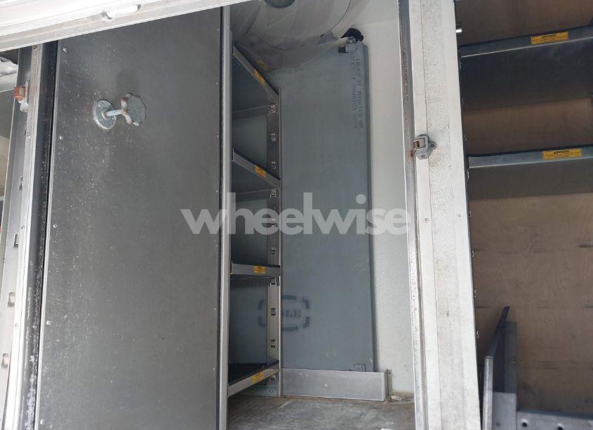 Photo 12 of 2016 Chevrolet Express CUTAWAY 4500 (VIN 1GB6GUCGXG1151457)