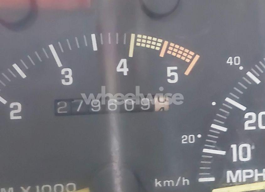 Photo 15 of 1992 Chevrolet Gmt-400 C1500 (VIN 1GBDC14K6NZ182322)