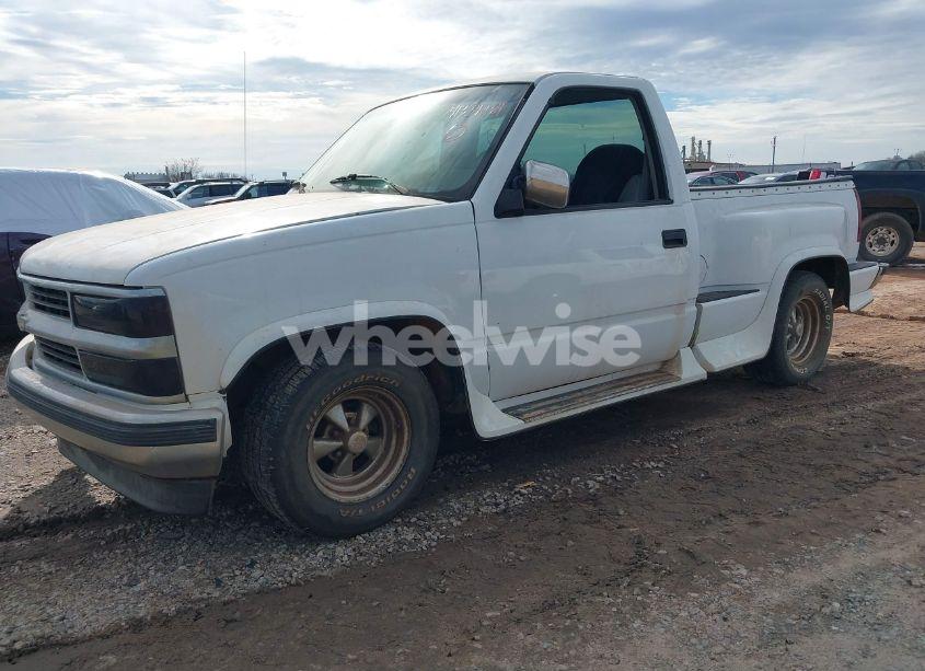 Photo 2 of 1994 Chevrolet Gmt-400 C1500 (VIN 1GBDC14KXRZ118595)