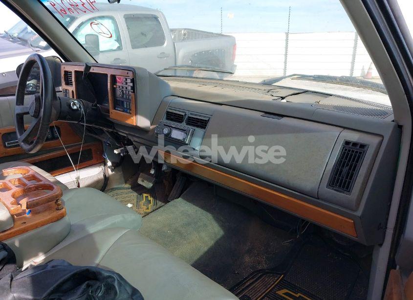 Photo 5 of 1994 Chevrolet Gmt-400 C1500 (VIN 1GBDC14KXRZ118595)