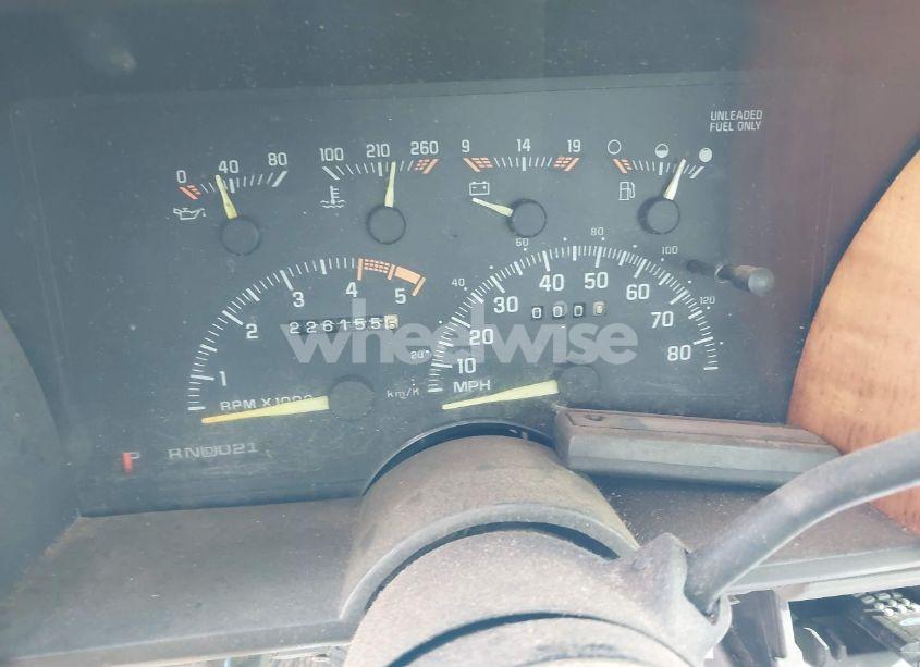 Photo 7 of 1994 Chevrolet Gmt-400 C1500 (VIN 1GBDC14KXRZ118595)