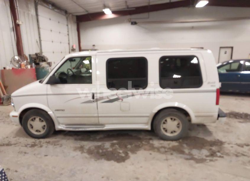 Photo 14 of 1998 Chevrolet Astro UPFITTER PKG. (VIN 1GBDM19W1WB121821)
