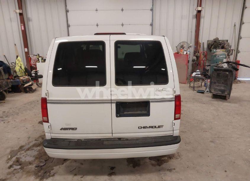 Photo 16 of 1998 Chevrolet Astro UPFITTER PKG. (VIN 1GBDM19W1WB121821)